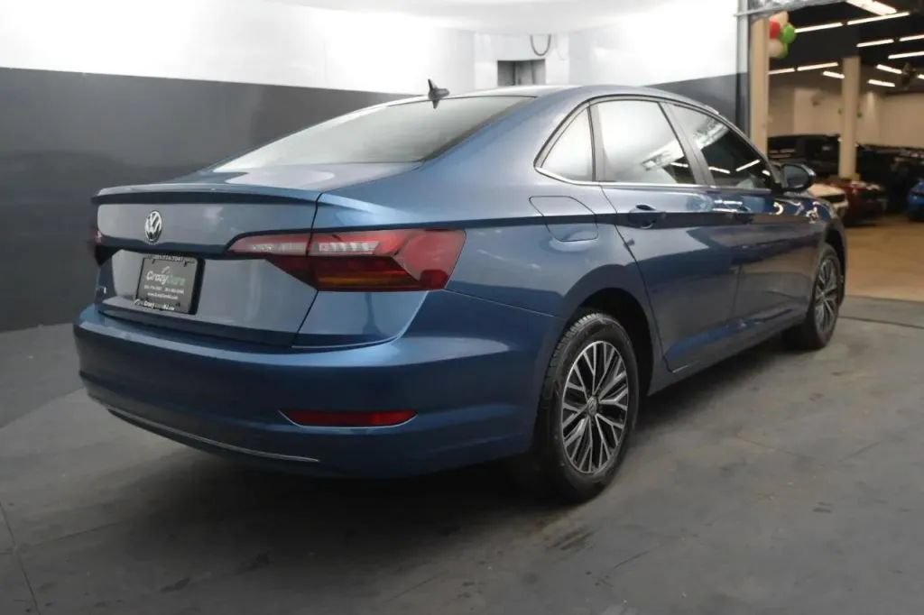 Used 2019 Volkswagen Jetta SEL FWD image 4