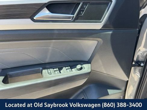 Certified 2023 Volkswagen Atlas SE w/ Panoramic Sunroof Package AWD/4WD image 38
