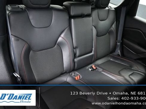 Used 2020 Jeep Cherokee Trailhawk w/ Cold Weather Group AWD/4WD image 38