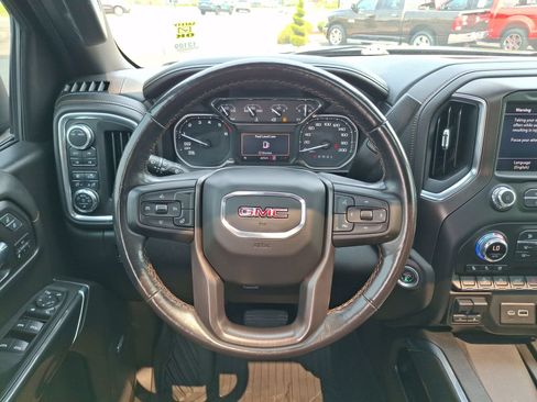 Used 2021 GMC Sierra 1500 AT4 w/ AT4 Preferred Package AWD/4WD image 10