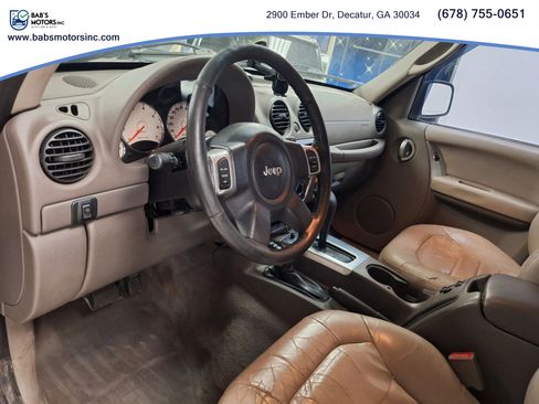 Used 2004 Jeep Liberty Renegade w/ Trailer Tow Group AWD/4WD image 27