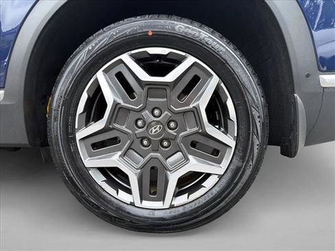 Used 2023 Hyundai Santa Fe Limited FWD image 11