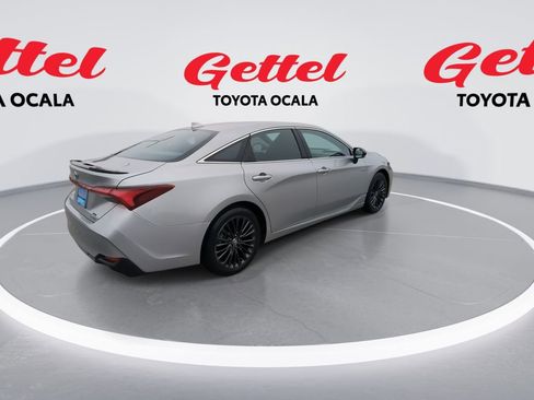 Used 2021 Toyota Avalon XSE image 8