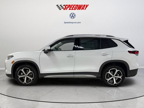 New 2025 Volkswagen Tiguan SE image 4