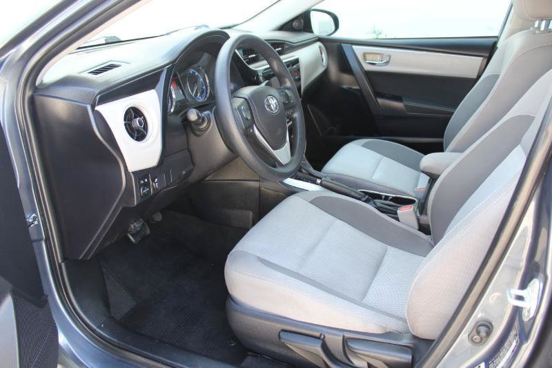 Used 2017 Toyota Corolla LE w/ Carpet Mat Package (TMS) FWD image 12