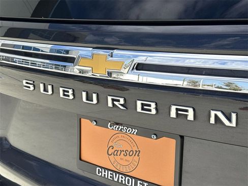 Used 2023 Chevrolet Suburban LT image 29