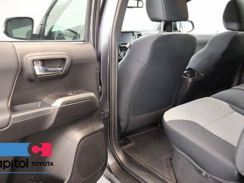 Certified 2021 Toyota Tacoma TRD Off-Road AWD/4WD image 28