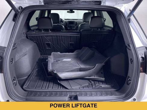 Certified 2022 Chevrolet Equinox RS w/ LPO, Floor Liner Package FWD image 13
