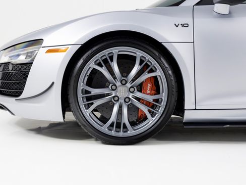 Used 2015 Audi R8 Competition image 9
