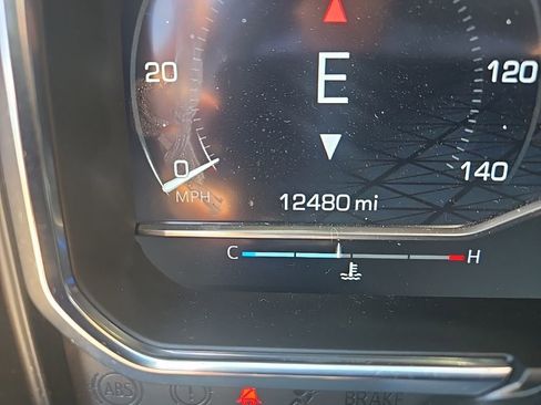 Used 2024 GMC Sierra 1500 Denali Ultimate image 3