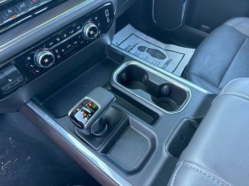 Used 2024 GMC Sierra 1500 SLT w/ SLT Premium Package image 23