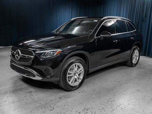 New 2026 Mercedes-Benz GLC 300 image 1