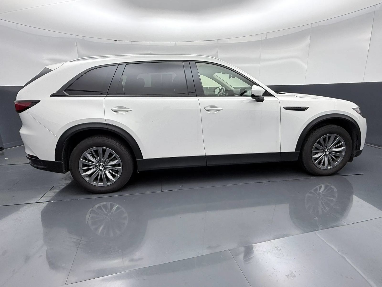 Used 2024 MAZDA CX-90 3.3 Turbo w/ Preferred Plus AWD/4WD image 4
