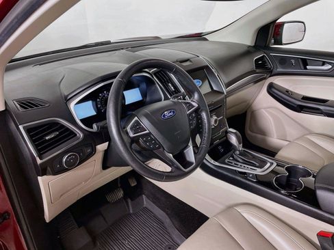 Used 2018 Ford Edge Titanium w/ Equipment Group 301A AWD/4WD image 24