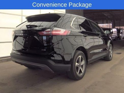 Used 2024 Ford Edge SEL w/ Convenience Package AWD/4WD image 3