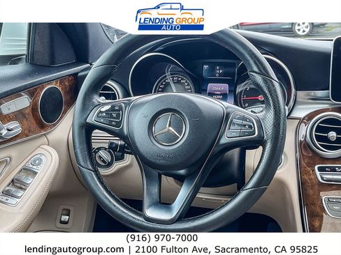 Used 2018 Mercedes-Benz C 300 Sedan image 14