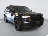 Used 2023 Jeep Grand Cherokee Limited w/ Black Appearance Package image 3
