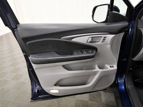 Certified 2022 Honda Ridgeline RTL-E image 12