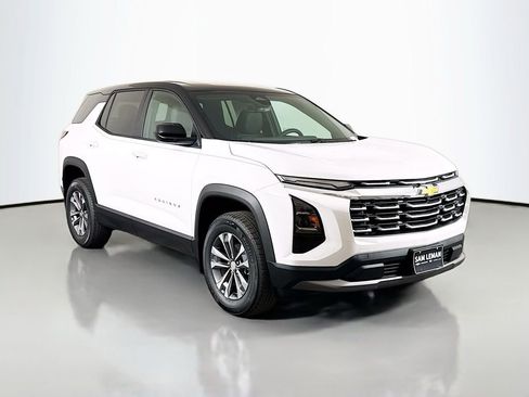 New 2026 Chevrolet Equinox LT w/ Convenience Package II image 2