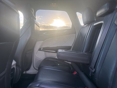 Used 2019 Lincoln MKC Select w/ Select Plus Package image 23