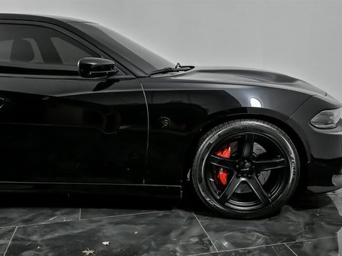 Used 2018 Dodge Charger SRT Hellcat image 11