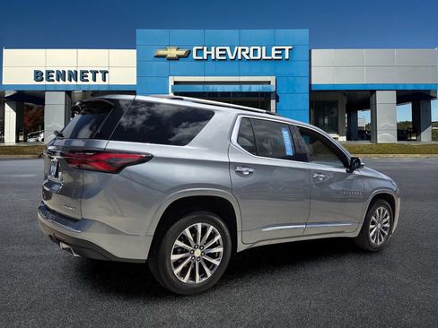 Certified 2023 Chevrolet Traverse Premier w/ LPO, Floor Liner Package FWD image 6