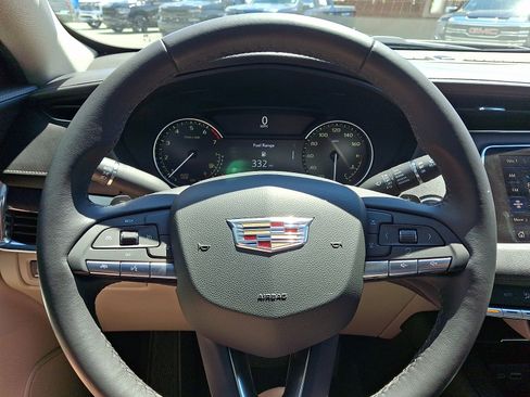 Used 2023 Cadillac XT4 Luxury FWD image 19