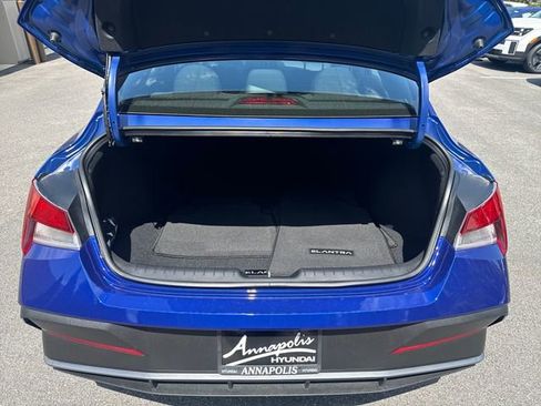 Certified 2026 Hyundai Elantra Sport FWD image 23