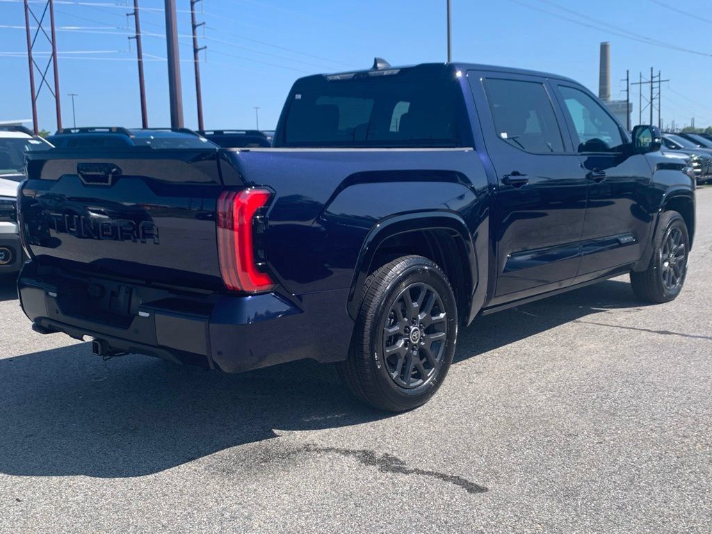 Used 2024 Toyota Tundra Platinum AWD/4WD image 7