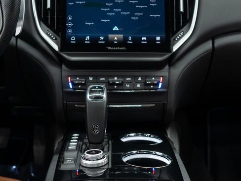 Used 2022 Maserati Ghibli Modena Q4 image 18