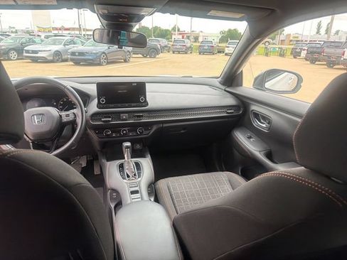 Certified 2024 Honda HR-V Sport image 31