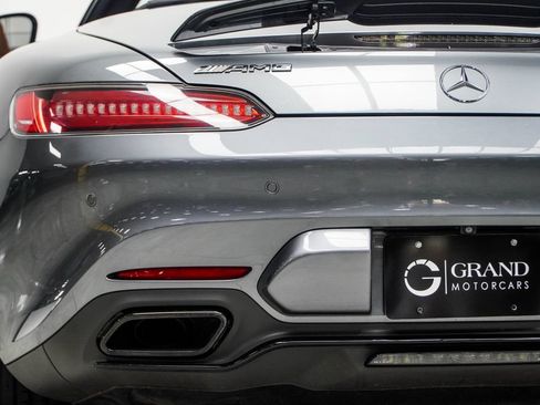 Used 2018 Mercedes-Benz AMG GT Roadster image 22