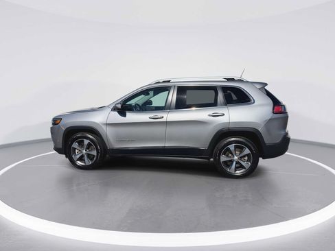 Used 2019 Jeep Cherokee Limited w/ Luxury Group AWD/4WD image 5
