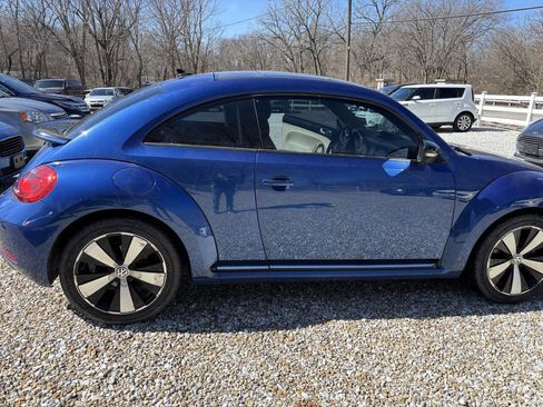 Used 2013 Volkswagen Beetle 2.0T image 7