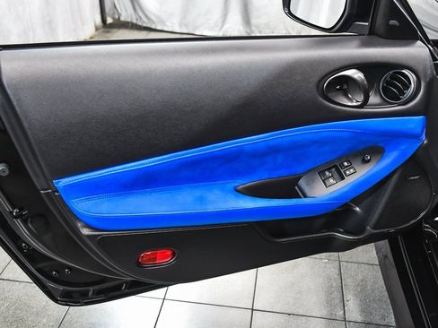 Used 2024 Nissan Z Performance w/ Floor Mat Package image 9