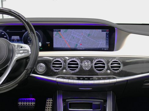 Used 2018 Mercedes-Benz S 560 Sedan image 57