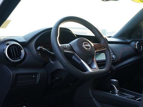 Used 2024 Nissan Kicks SR w/ SR Premium Package image 12