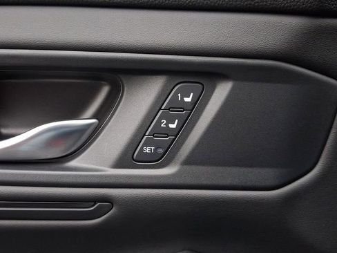 Used 2025 Honda Accord Sport image 27