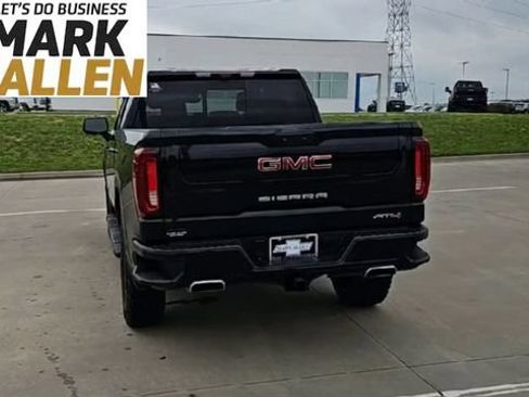 Used 2024 GMC Sierra 1500 AT4 w/ Technology Package AWD/4WD image 7
