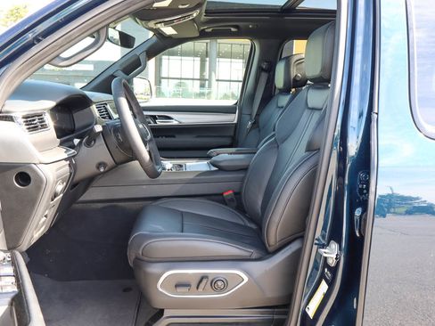 New 2026 Jeep Grand Wagoneer Limited AWD/4WD image 14