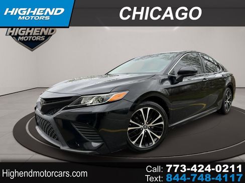 Used 2019 Toyota Camry SE FWD image 1