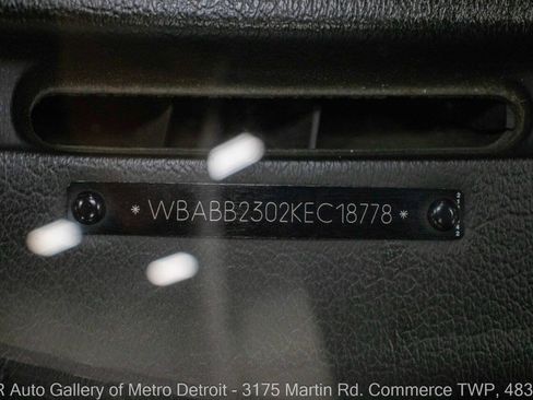 Used 1989 BMW 325i Convertible RWD image 18