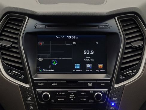 Used 2018 Hyundai Santa Fe Limited image 25