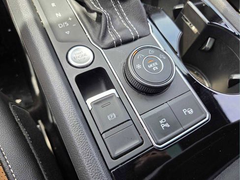 Used 2022 Volkswagen Atlas Cross Sport SEL Premium R-Line AWD/4WD image 26