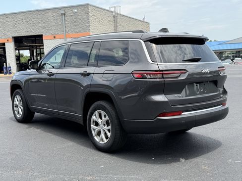 Used 2023 Jeep Grand Cherokee L Limited AWD/4WD image 13