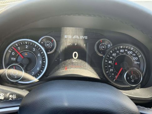 Used 2019 RAM 1500 Big Horn AWD/4WD image 23