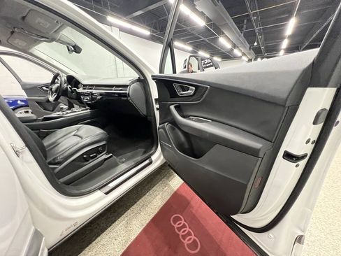 Used 2018 Audi Q7 3.0T Premium Plus image 39