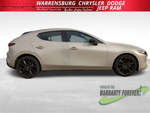 Used 2024 MAZDA MAZDA3 s image 2