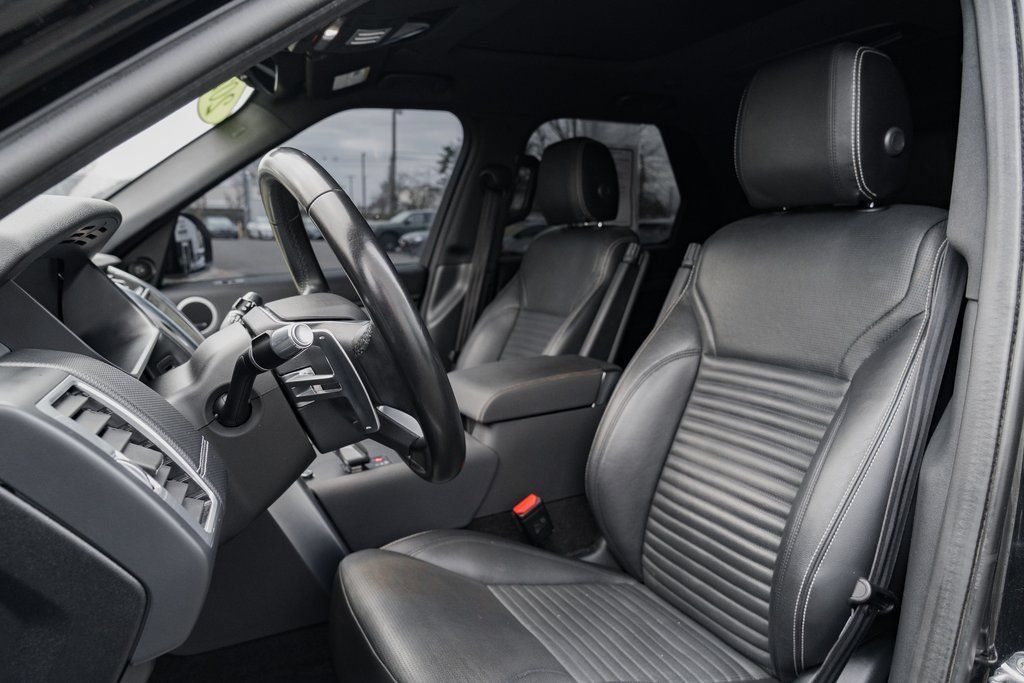 Used 2021 Land Rover Discovery S R-Dynamic AWD/4WD image 23