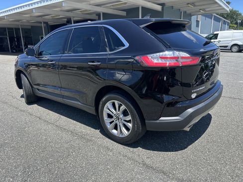 Used 2024 Ford Edge Titanium AWD/4WD image 5